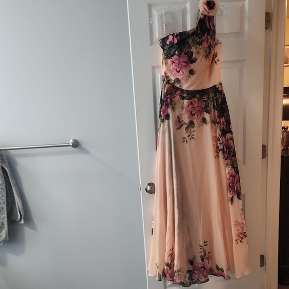 Floral One-Shoulder Gown - Picture 2 of 12